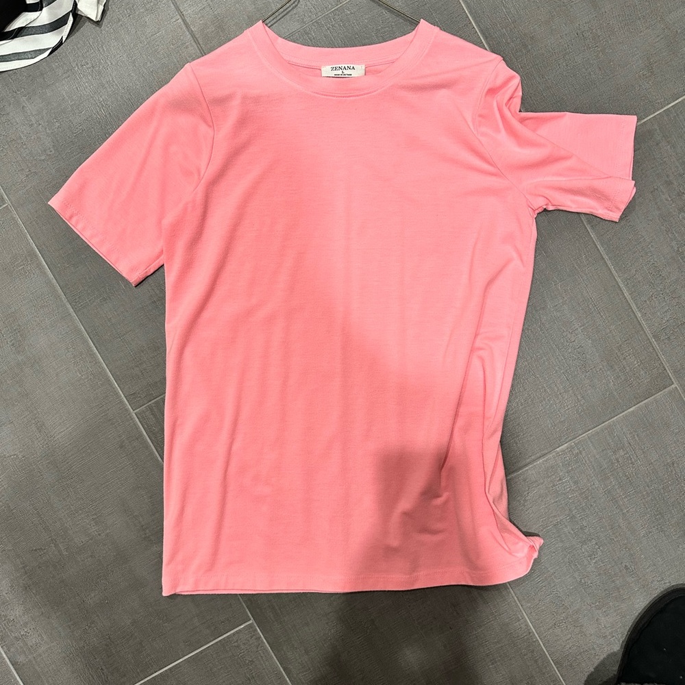 Highlighter pink tee